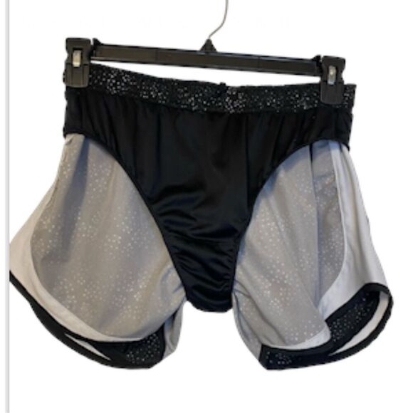 Nike Dri-FIT Women’s Running Shorts Size L Athleisure Sports - Picture 4 of 7